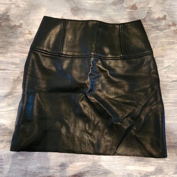 Wilfred mini faux leather skirt, Size 0 - Picture 3 of 4